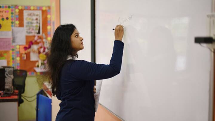 ABVP Demands Strict Implementation Of Guidelines On Coaching Centres ABVP Demands Strict Implementation Of Guidelines On Coaching Centres