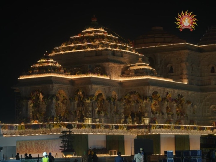 राम मंदिर को सजाया गया