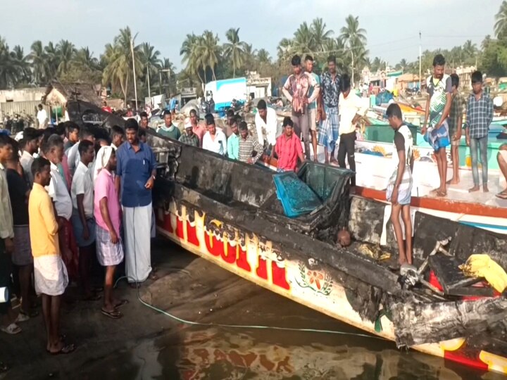 சீர்காழி அருகே நடுக்கடலில் எரிந்த படகு - ஆறு மீனவர்கள் படுகாயம்