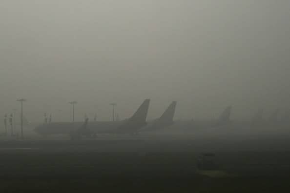 Flight Cancellations, Delays Continue As Dense Fog Prevails Amid Cold Wave In North India Flight Cancellations, Delays Continue As Dense Fog Prevails Amid Cold Wave In North India