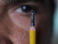 राजस्थान: जयपुर के कलाकार ने पेंसिल की नोक पर बनाई भगवान राम की कलाकृति, मंदिर ट्रस्ट को की जाएगी भेंट