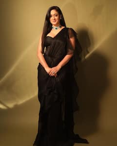 Shweta Tiwari Photo: બ્લેક સાડીમાં અપ્સરા લાગી શ્વેતા સિવારી, ફેન્સે હાર્ટ ઈમોજીનો કર્યો વરસાદ
