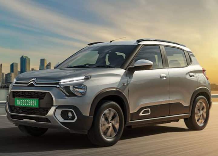 ਚੌਥਾ ਵਿਕਲਪ Citroen EC3 ਹੈ, ਜਿਸਦੀ ਕੀਮਤ 11.61 ਲੱਖ ਰੁਪਏ ਤੋਂ ਸ਼ੁਰੂ ਹੁੰਦੀ ਹੈ ਅਤੇ ਐਕਸ-ਸ਼ੋਰੂਮ 12.49 ਲੱਖ ਰੁਪਏ ਤੱਕ ਜਾਂਦੀ ਹੈ। ਇੱਕ ਵਾਰ ਚਾਰਜ ਕਰਨ 'ਤੇ ਇਸ ਦੀ ਰੇਂਜ 320 ਕਿਲੋਮੀਟਰ ਤੱਕ ਹੋ ਸਕਦੀ ਹੈ।