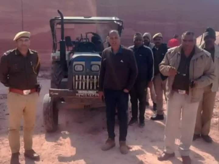 Bharatpur Police seized Tractor Trolley used in Illegal Mining Rajasthan Police Arrest Mining Mafia ann Rajasthan News: भरतपुर पुलिस का अवैध खनन के खिलाफ एक्शन, दबिश के दौरान ट्रैक्टर-ट्रॉली समेत छोड़कर भागे माफिया