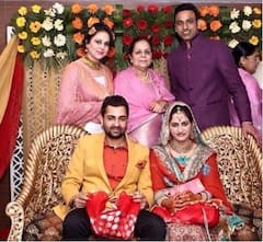 Sharry Maan: ਸ਼ੈਰੀ ਮਾਨ ਅੱਜ ਮਨਾ ਰਹੇ ਵਿਆਹ ਦੀ ਵਰ੍ਹੇਗੰਢ, ਪਤਨੀ ਪਰੀਜ਼ਾਦ ਨਾਲ ਸ਼ੇਅਰ ਕੀਤੀਆਂ ਖਾਸ ਤਸਵੀਰਾਂ