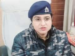 आगरा पुलिस ने चेकिंग के दौरान कार से बरामद किए 13 लाख रुपये, जवाब न मिलने पर गाड़ी की जब्त