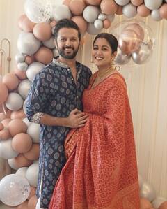 Ishita-Vatsal ने अपने 6 महीने के बेटे वायु की अन्नप्राशन सेरेमनी की होस्ट, लाडले को  बंगाली थाली का चखाया स्वाद, देखें तस्वीरें