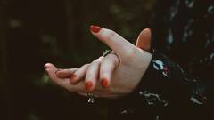 Clapping  Benefits : टाळ्या वाजवून तुम्ही 'हे' आजार दूर करू शकता!