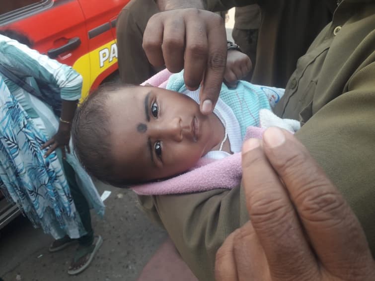 Coimbatore Police investigating mother who left 5 month old baby in bus - TNN Coimbatore: பேருந்தில் 5 மாத குழந்தையை விட்டு சென்ற தாய் - கோவையில் அதிர்ச்சி