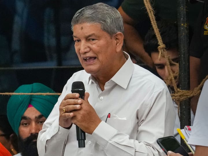 Uttarakhand News: रामलला के प्राण प्रतिष्ठा कार्यक्रम की हरीश रावत ने दी शुभकामनाएं, ओवैसी पर भी किया पलटवार Ram Mandir Inauguration Congress leader Harish Rawat targets Owaisi statement regarding Ram temple Uttarakhand News: रामलला के प्राण प्रतिष्ठा कार्यक्रम की हरीश रावत ने दी शुभकामनाएं, ओवैसी पर भी किया पलटवार