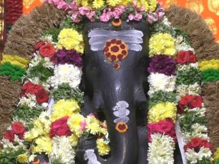 Karur Special Abhishekam to Moolavar Ganapati on the occasion of Tai month Friday at Karur Sri Karpaga Vinayagar Temple - TNN கரூர் ஸ்ரீ கற்பக விநாயகர் ஆலயத்தில் தை மாத வெள்ளியை முன்னிட்டு மூலவர் கணபதிக்கு சிறப்புஅபிஷேகம்