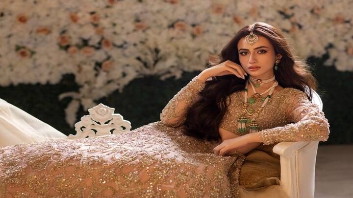 Sana Javed Shoaib Malik: ક્રિકેટર શોએબ મલિકે પાકિસ્તાની અભિનેત્રી સના જાવેદ સાથે બીજા લગ્ન કર્યા છે. બંનેના લગ્ન ભારતીય ટેનિસ સ્ટાર સાનિયા અને પાકિસ્તાની ક્રિકેટર શોએબના અલગ થવાની ચર્ચા વચ્ચે થયા.