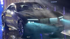 Rolls Royce EV: সাড়ে সাত কোটির ইভি ! চমকে দেবে রোলস রয়েসের এই নতুন মডেল