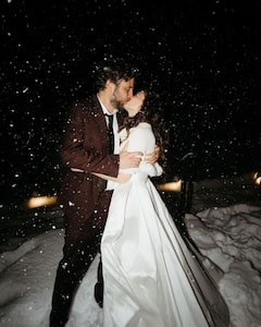 How I Met Your Mother’s Josh Radnor Gets Married; Shares Wedding Pics