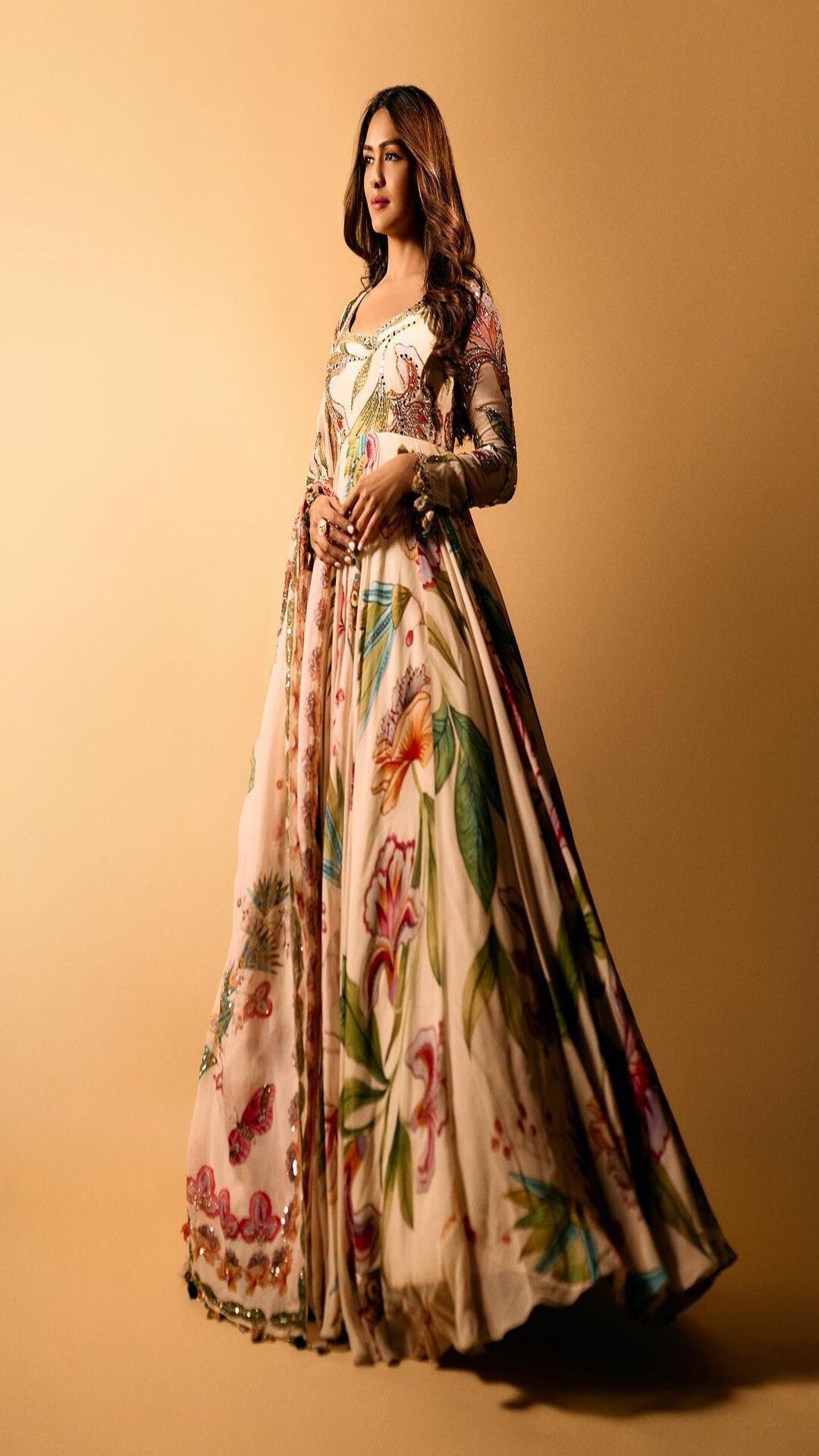 Sonam Kapoor's Floral Anarkali Suit Scores a Perfect 10