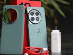 Oneplus 12 और 12R की तस्वीरें आई सामने, देखिए कैसा है कंपनी के फ्लैगशिप फोन का लुक और डिजाइन