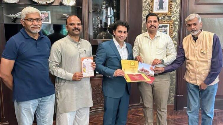 रामलला प्राण प्रतिष्ठा के दिन पूनावाला फिनकॉर्प ने अपने कर्मचारियों को दी छुट्टी, बंद रहेंगे देश भर के ब्रांच Ram Mandir Inauguration Poonawalla Fincorp Adar Poonawalla announced holiday on 22 january ramlala pran pratishtha in ayodhya ANN रामलला प्राण प्रतिष्ठा के दिन पूनावाला फिनकॉर्प ने अपने कर्मचारियों को दी छुट्टी, बंद रहेंगे देश भर के ब्रांच