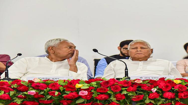Lalu Yadav and CM Nitish Kumar decision in Bihar Cabinet on Education Minister Chandrashekhar and KK Pathak controversy ann Bihar Politics: बिहार कैबिनेट में मंत्रियों के फेरबदल पर समझिए सियासत, पर्दे के पीछे जानिए लालू-नीतीश का शीत युद्ध!