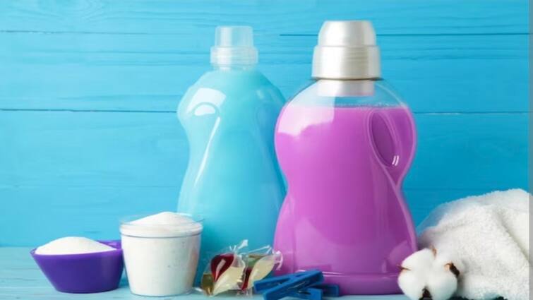 What is better for cleaning clothes liquid detergent or detergent powder डिटर्जेंट पाउडर Vs लिक्विड डिटर्जेंट, कपड़ों की चमकदार सफाई के लिए क्या है बेहतर, यहां है जवाब