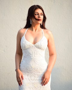 Shraddha Das : శ్రద్ధా దాస్ లేటెస్ట్ ఫోటోలు.. చబ్బీగా మారిపోయిన హీరోయిన్