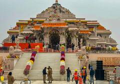 फूलों और रंग-बिरंगी रोशनी से जगमगाई रामनगरी, एक क्लिक में देखिए मंदिर से लेकर पूरी अयोध्या की ताजा तस्वीरें