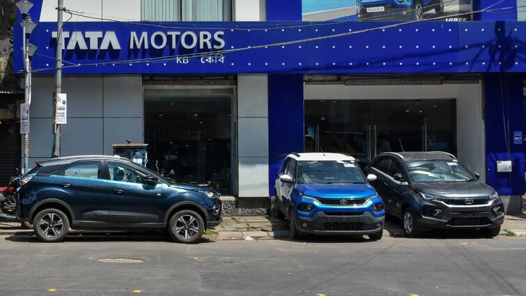 Tata Motors To Increase Passenger Vehicle Prices From Feb 1 Tata Motors To Increase Passenger Vehicle Prices From Feb 1