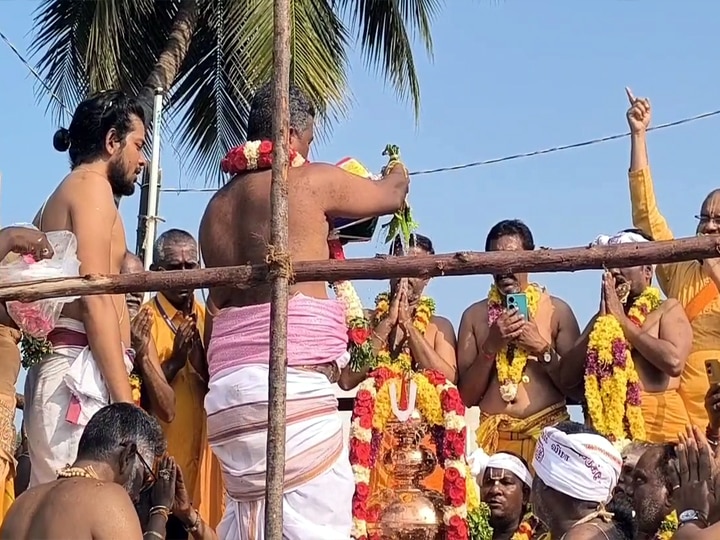 Hanuman Temple : 500 ஆண்டுகளுக்கு மேல் பழமையான ஆஞ்சநேயர் கோவிலில் மகா கும்பாபிஷேக விழா