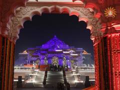 Ram Mandir Inauguration: रात की रौशनी में भव्य दिख रहा राम मंदिर, इस थीम पर हुई सजावट, देखें नई तस्वीरें