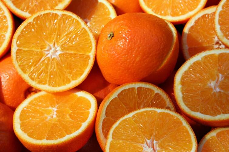 Health Tips when to eat oranges and yogurt in winters ayurveda expert marathi news Health Tips : हिवाळ्यात संत्री आणि दह्याचं सेवन कधी आणि किती प्रमाणात करावं? वाचा सविस्तर