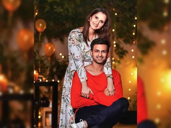 Shoaib Malik And Sania Mirza: शोएब मलिक और सानिया मिर्जा अब अलग-अलग हो चुके हैं. दो साल से चल रही तलाक की अफवाहों के बीच शोएब मलिक ने सना जावेद से शादी कर स्थिति साफ कर दी है.