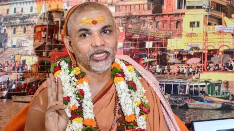 Ayodhya Ram Mandir Inauguration Ram Lalla Pran Pratishtha Swami Avimukteshwaranand statement marathi news  Ayodhya : आधी प्राणप्रतिष्ठेला विरोध, आता भूमिका बदलली; शंकराचार्य म्हणाले, मी मोदीविरोधी नसून त्यांचा प्रशंसक