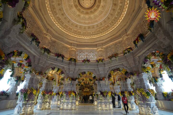 மார் 1800 கோடி ரூபாய் செலவில் கட்டப்பட்டுள்ள இந்த கோயில், 1000 ஆண்டுகளையும் கடந்து நிலைத்து நிற்கும் வகையில் அறிவியல்பூர்வமாக கட்டப்பட்டுள்ளது. பூகம்பங்கள் மற்றும் மிகத் தீவிரமான வெள்ளம் போன்றவற்றையும் தாங்கும் வகையில், தத்ரூபமாக வடிவமைக்கப்பட்டு இந்த கோயில் இறுதி வடிவம் பெற்றுள்ளது.