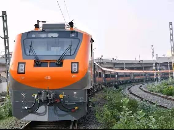 IRCON International এই সপ্তাহে আরও একটি রেলওয়ে PSU হল ইরকন ইন্টারন্যাশনাল, যার শেয়ার আজকের বাণিজ্যে ₹271-এর নতুন সর্বকালের সর্বোচ্চে উচ্চতায় পৌঁছেছে। এই সপ্তাহে ₹195 থেকে শুরু করে স্টকটি প্রতি ₹267-এ বেড়েছে, যা 37% রিটার্ন দিয়েছে। এই বৃদ্ধি কোম্পানির বাজার মূলধনকে ₹6,852.6 কোটি বাড়িয়ে মোট ₹25,182 কোটিতে পৌঁছেছে।