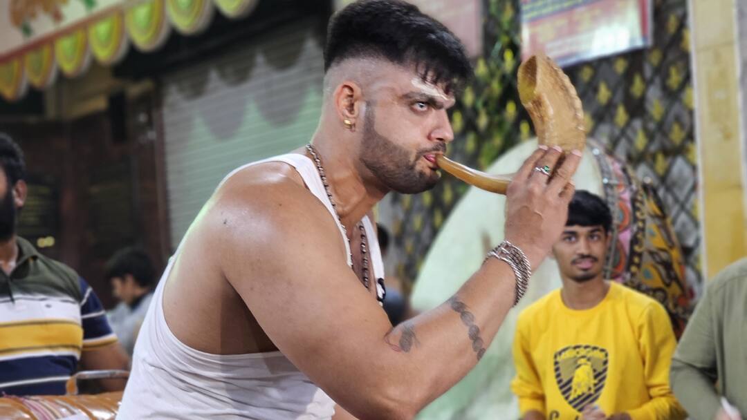 WATCH: भोपाल की डमरू टीम की अयोध्या में शानदार प्रस्तुति देख भाव विभोर हो उठे लोग, आप भी देखें Ram Mandir Inauguration madhya pradesh Bhopal Damru team performance in Ayodhya Ramlala Pran Pratishtha ann WATCH: भोपाल की डमरू टीम की अयोध्या में शानदार प्रस्तुति देख भाव विभोर हो उठे लोग, आप भी देखें