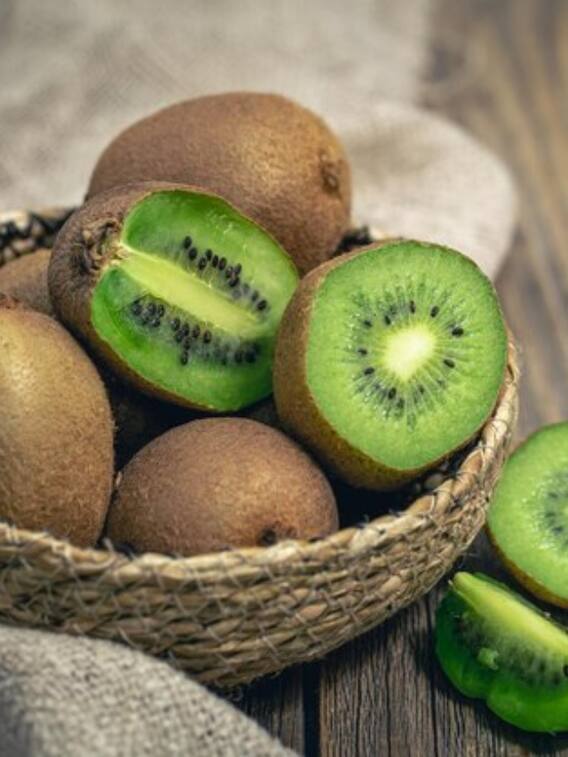 सर्दियों में कीवी खाने से मिलतें हैं ये फायदे