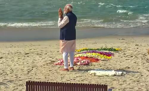 ਭਗਵਾਨ ਰਾਮਲਲਾ ਦੀ ਮੂਰਤੀ ਅਯੁੱਧਿਆ ਵਿੱਚ ਮੰਦਰ ਦੇ ਪਾਵਨ ਅਸਥਾਨ ਵਿੱਚ ਰੱਖੀ ਗਈ ਹੈ। 'ਰਾਮ ਲੱਲਾ' ਦੀ ਮੂਰਤੀ ਮੈਸੂਰ ਸਥਿਤ ਮੂਰਤੀਕਾਰ ਅਰੁਣ ਯੋਗੀਰਾਜ ਨੇ ਬਣਾਈ ਹੈ। ਮੂਰਤੀ 51 ਇੰਚ ਉੱਚੀ ਹੈ ਅਤੇ 1.5 ਟਨ ਵਜ਼ਨ ਹੈ।