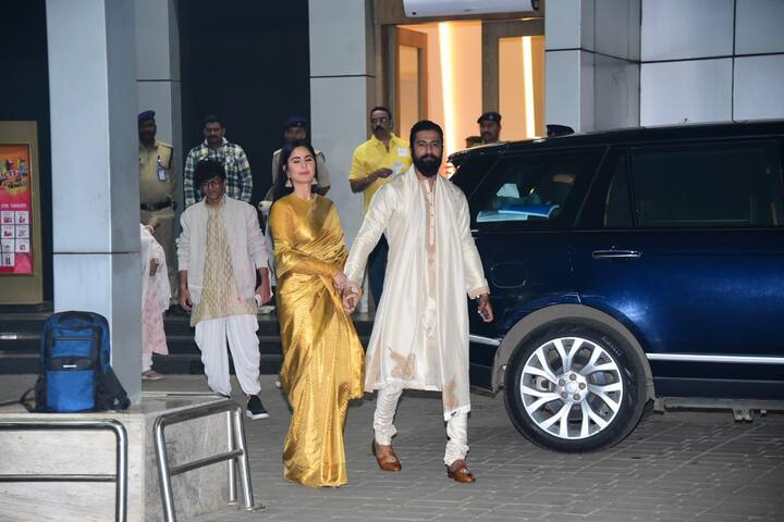 कैटरीना कैफ और विक्की कौशल इस दौरान एक दूसरे का हाथ थामे हुए नजर आए.