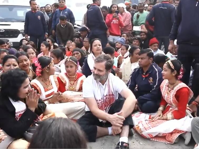 Rahul denied entry into assam temple protest infront of the temple Rahul Denied entry into temple: గుడిలోకి వెళ్లకుండా రాహుల్‌ అడ్డగింత.. గుడిముందే ధర్నా