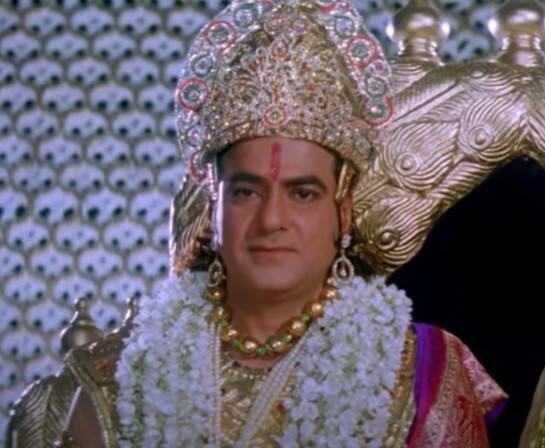 बॉलीवुड के दिग्गज अभिनेता जीतेंद्र भी बड़े पर्दे पर भगवान राम का रोल प्ले कर चुके हैं. साल में आई फिल्म लव कुश में उन्होंने प्रभु राम का किरदार निभाया था.