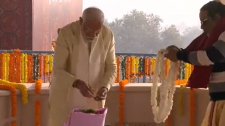 Ayodhya Ram Mandir Inauguration PM Narendra Modi offered prayers at Shiv Temple Kuber Tila Ram Mandir Opening: पीएम मोदी ने अयोध्या में कुबेर टीला पर प्राचीन शिव मंदिर में की पूजा-अर्चना, जानें क्या इसका इतिहास