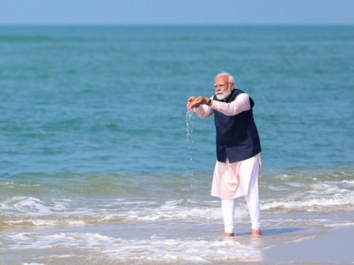 Modi in Rameshwaram :  ராமேஸ்வரத்தில் இருந்து தீர்த்த கலசங்களை எடுத்துக் கொண்டு, பிரதமர் மோடி நேற்று டெல்லி திரும்பினார்.