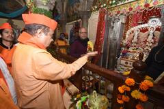 Nagpur News: उपराजधानी'राम'मय!, केंद्रीय मंत्री नितीन गडकारींनी घेतले ऐतिहासिक पोद्दारेश्वर राम मंदिराचे दर्शन