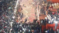 PHOTOS: पटना में दिखा अयोध्या के जैसा नजारा... दीयों की रोशनी से जगमग हो उठा शहर, देखें ये खास तस्वीरें