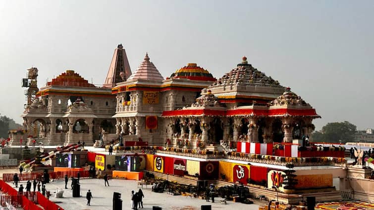 Ram Mandir Pran Pratishtha Inauguration How many tourists expected to come to Ayodhya every year business get boom Ram Mandir: अयोध्या में हर साल कितने पर्यटकों के आने की उम्मीद? इन चीजों को मिलेगा बूम