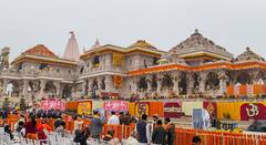 Ayodhya Ram Mandir Inauguration: सज चुका है रामलला का दरबार, पूरी हो चुकी है तैयारी, यहां देखें ताजा तस्वीरें