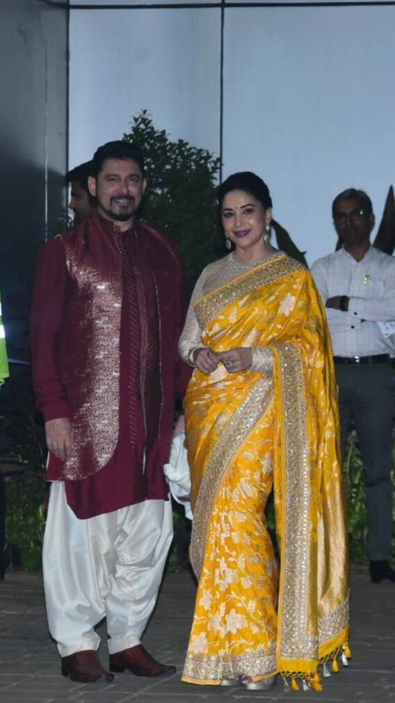 'माधुरी दीक्षित'अयोध्येला रवाना!