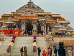 Ram mandir opening: ਫੁੱਲ ਅਤੇ ਰੰਗ-ਬਿਰੰਗੀ ਰੋਸ਼ਨੀ ਨਾਲ ਜਗਮਗਾਈ ਰਾਮਨਗਰੀ, ਇੱਕ ਕਲਿੱਕ 'ਚ ਦੇਖੋ ਰਾਮ ਮੰਦਿਰ ਦੀਆਂ ਤਸਵੀਰਾਂ