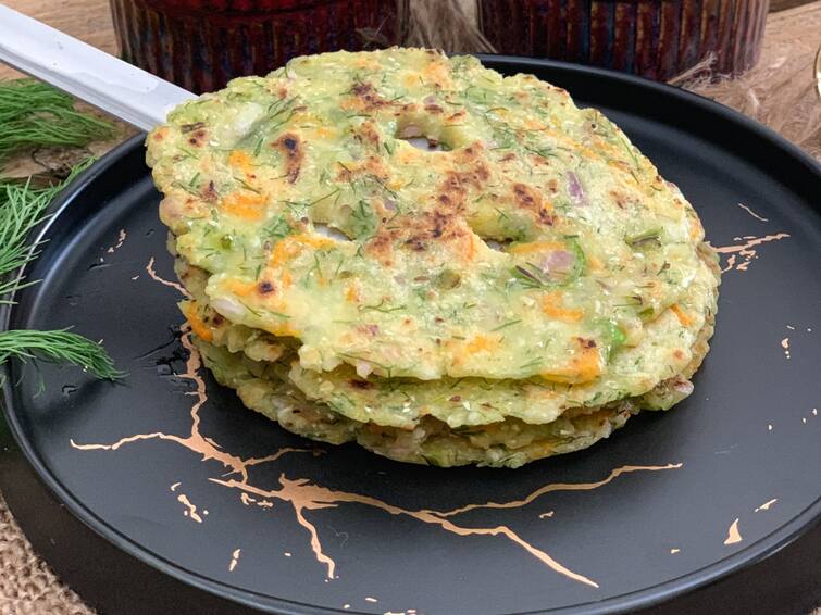 Karnataka style akki rotti here is the recipe for a healthy breakfast Healthy Breakfast Recipe : బియ్యం పిండితో హెల్తీ రొట్టెలు.. కన్నడ స్టైల్ రెసిపీ