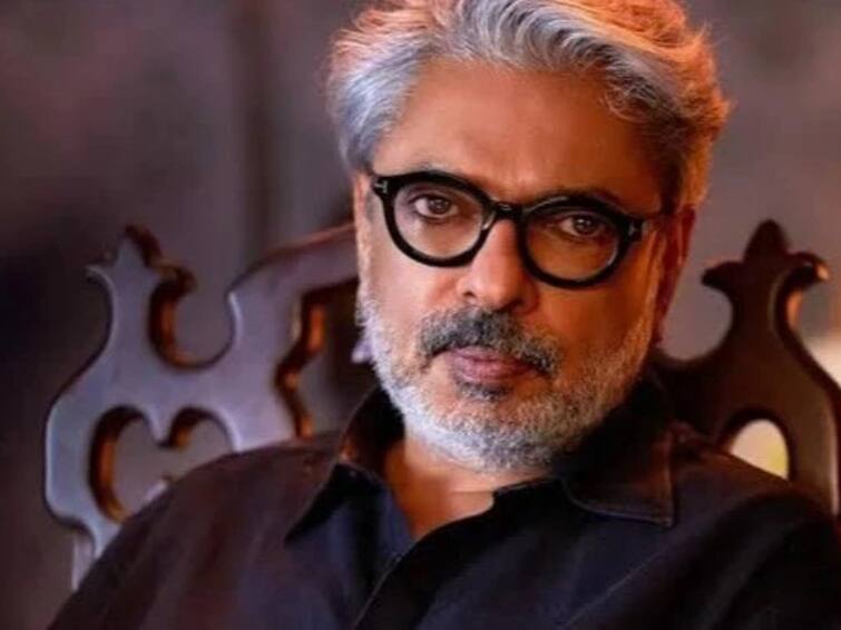 sanjay leela bhansali to make a pan indian movie with biggest indian stars Sanjay Leela Bhansali: பாலிவுட் முதல் தமிழ் சினிமா வரை: உச்ச நட்சத்திரங்களுடன் பான் இந்திய படம் இயக்கும் கங்குபாய் இயக்குநர்!