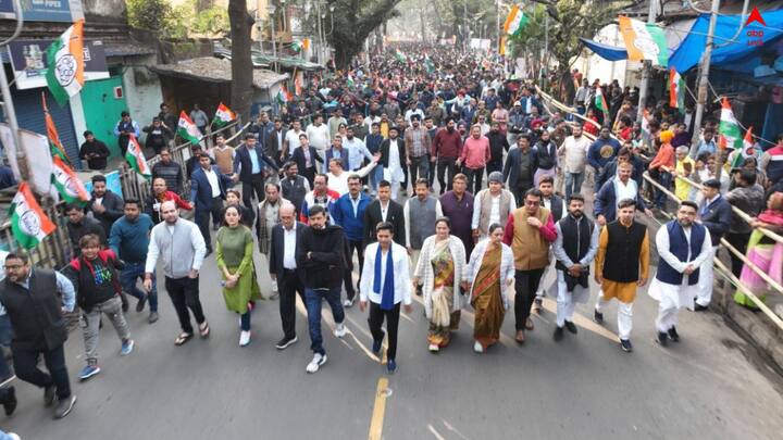 অযোধ্যায় রাম মন্দির উদ্বোধনের দিন মমতার কলকাতায় সংহতি মিছিলডাকা নিয়ে গোড়া থেকেই রাজনৈতিক চাপানউতোর শুরু হয়েছে।